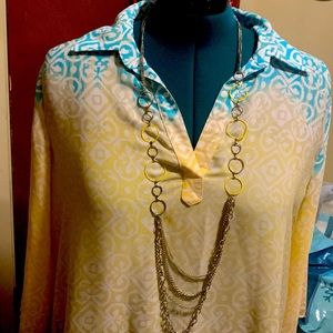 Very nice blouse good condition